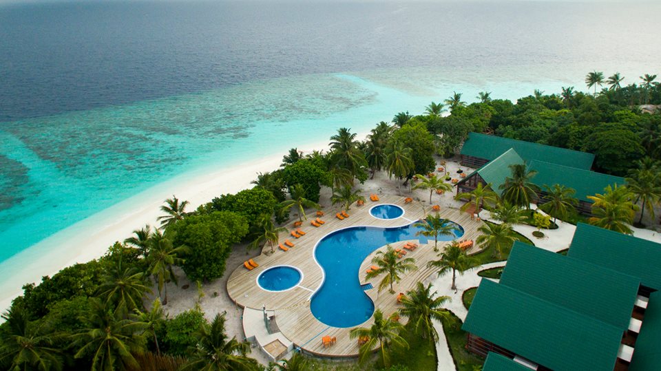 Furaveri Island Resort & Spa