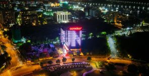 Ooredoo Building Lights Up for #OoredooFunRun Celebration