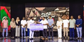 MVR 250,000 Donated by STELCO to Support Sri Lanka Relief Telethon
