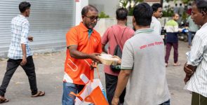 Dhiraagu Raises and Contributes MVR 213,998 Through Ramadan Charity Initiatives