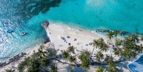 Tourism Sector Braces for Workforce Contraction as Revenue Expectations Weaken